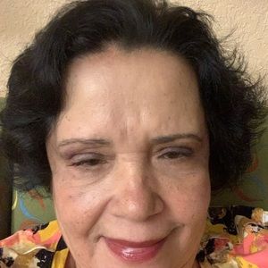 Meet your Posher, Teresita